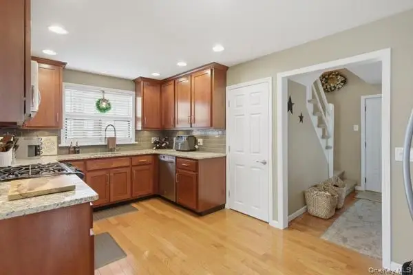 147 Dupont Avenue, Newburgh, NY 12550 - #3