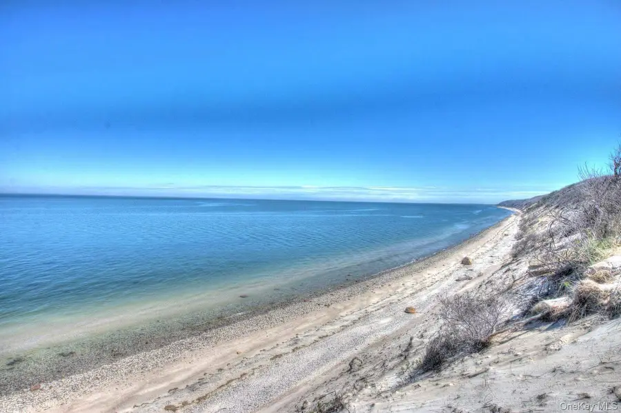 356 Oakleigh Avenue #17, Baiting Hollow, NY 11933 - #2