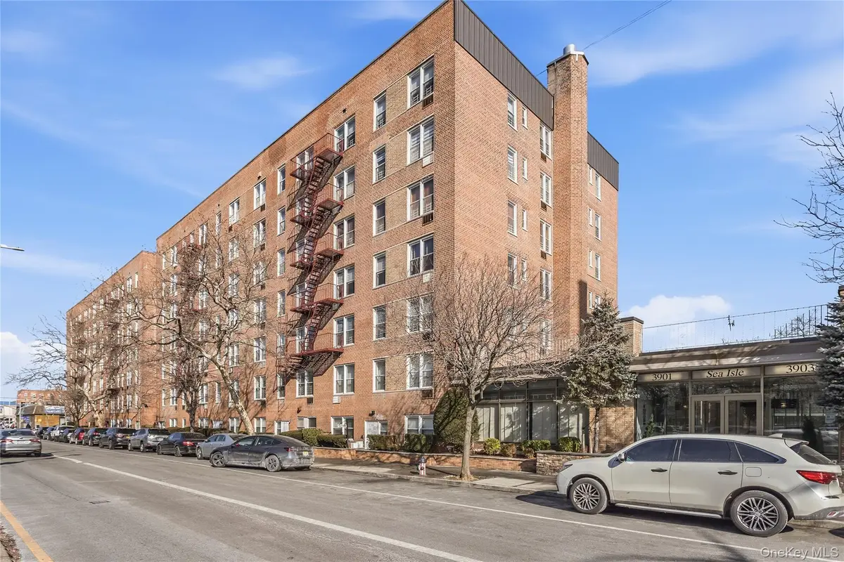 3901 Nostrand Ave Apt 4b #4B, Brooklyn, NY 11235 - #1