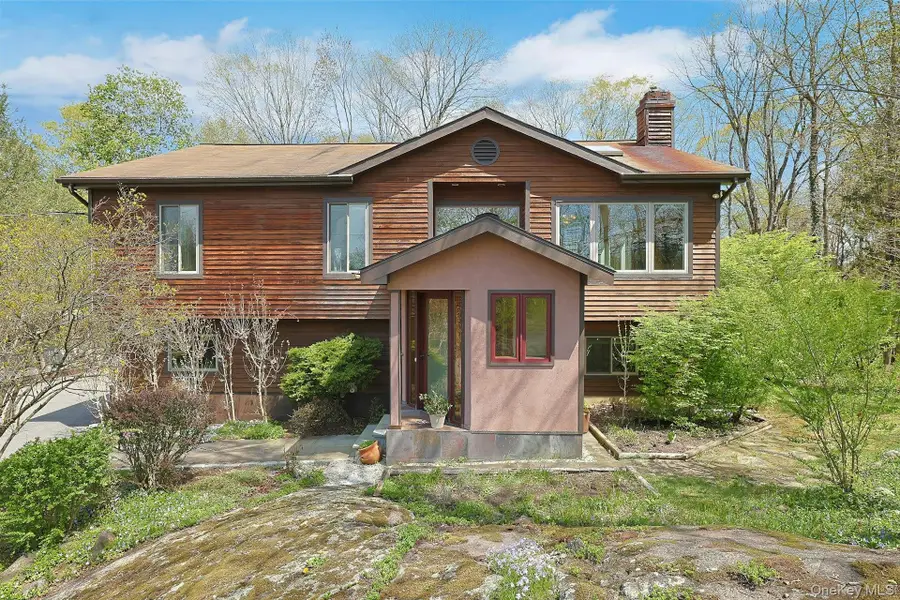 136 Furnace Woods Road, Cortlandt Manor, NY 10567 - #2