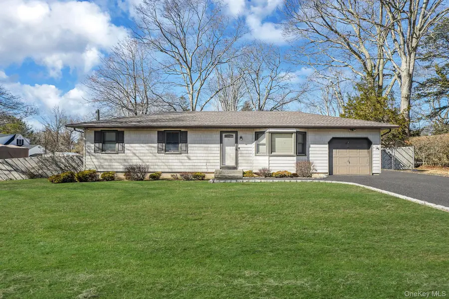 300 Tyler Avenue, Miller Place, NY 11764 - #2