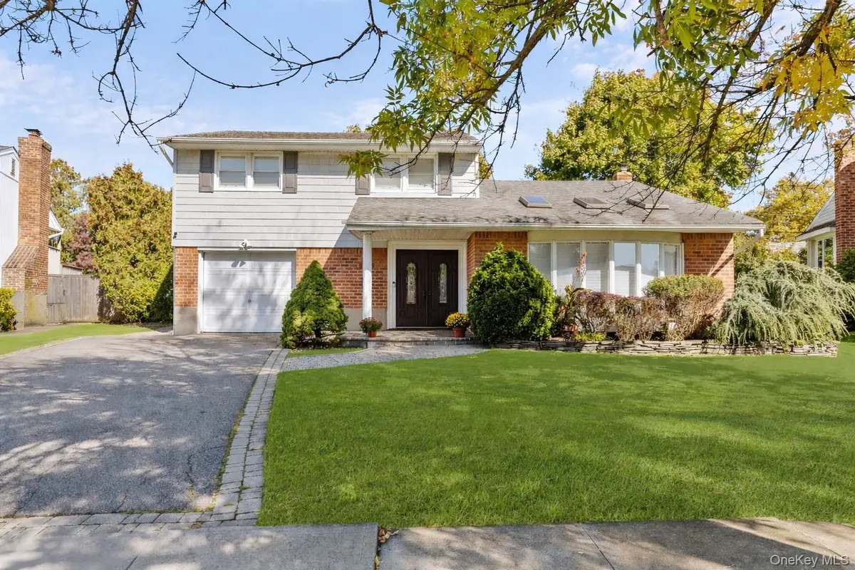 7 Rita Lane, Plainview, NY 11803 - #1