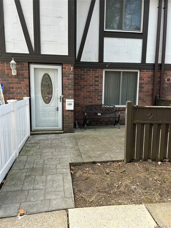 103 Birchwood Road, Medford, NY 11763