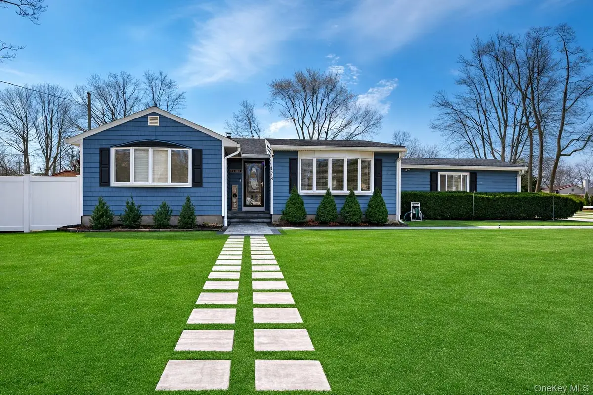 178 Spur Drive S, Bay Shore, NY 11706 - #1