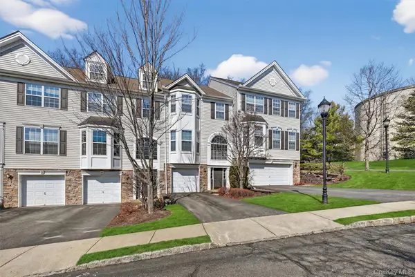 44 Barr Lane, Monroe, NY 10950