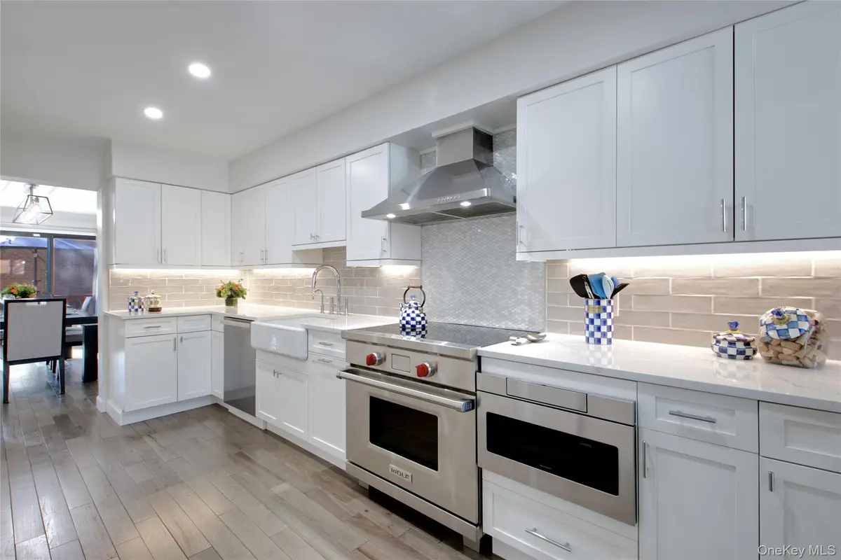 40 Cricket Club Drive, Roslyn, NY 11576 - #1