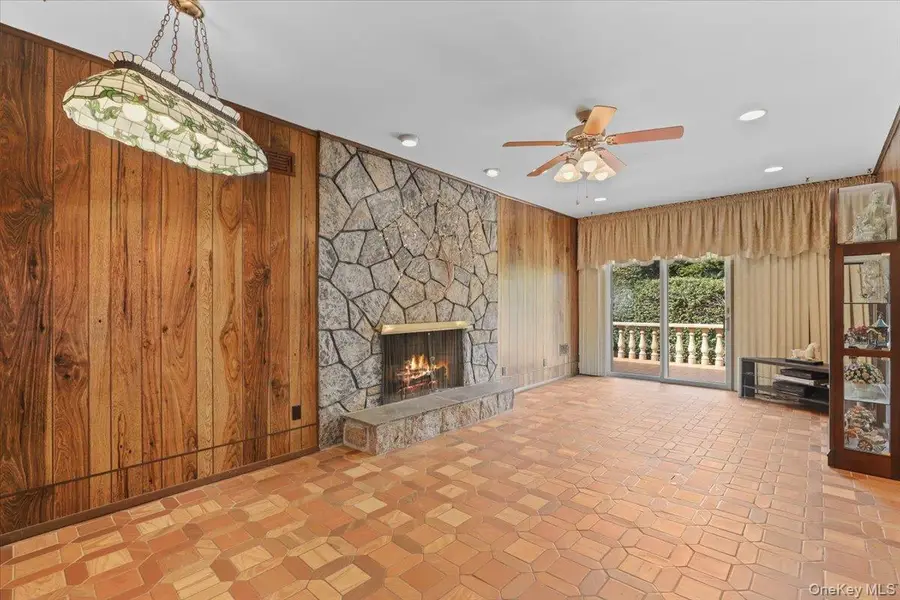 7 Greystone Circle, Bronxville, NY 10708 - #3