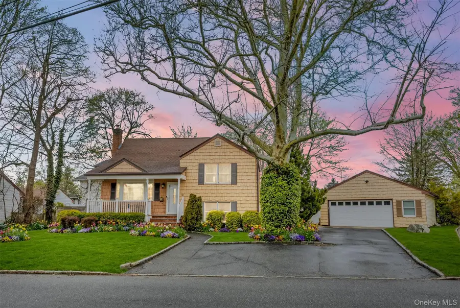 88 Evans Avenue, Albertson, NY 11507 - #2