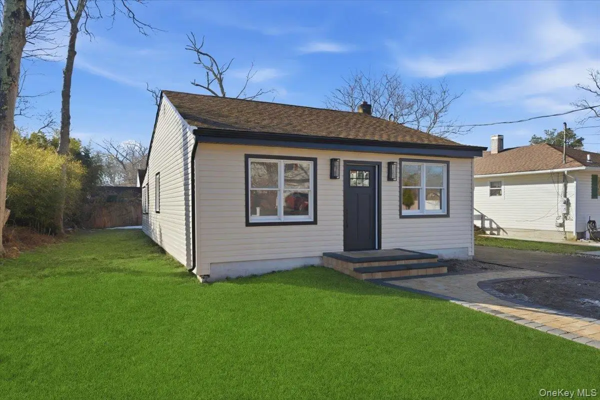 38 Lafayette Drive, Shirley, NY 11967 - #1