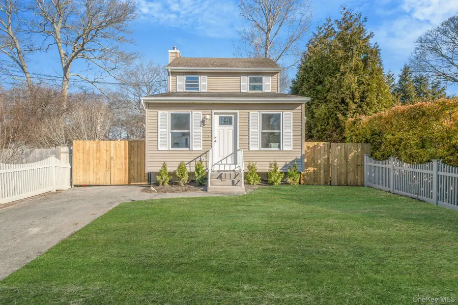 33 Wood Avenue, Mastic, NY 11950 - #2