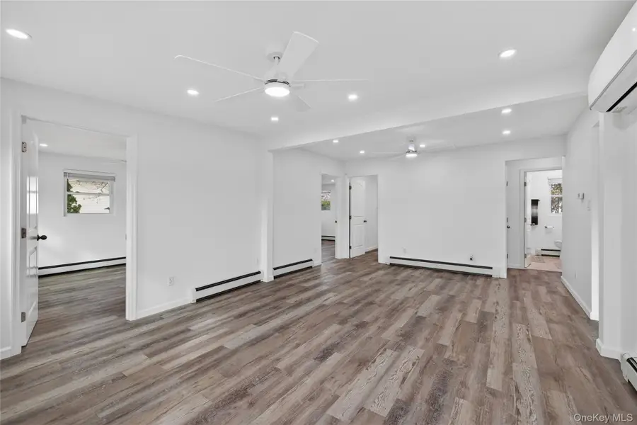 47 Weeks Road, North Babylon, NY 11703 - #2