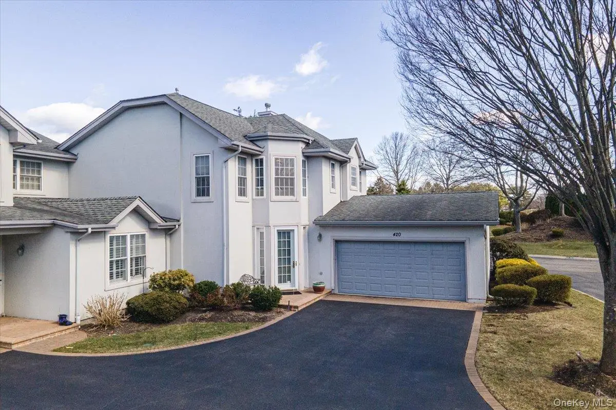 420 Florencia Place, Melville, NY 11747 - #1
