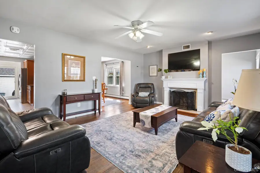 373 1st Street, Mineola, NY 11501 - #3