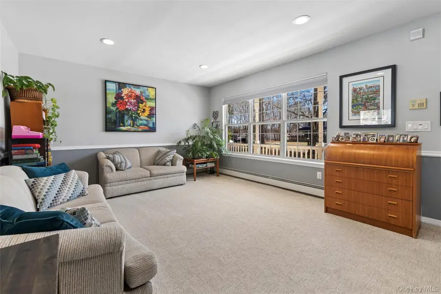 9 Village Drive, Medford, NY 11763 - #3