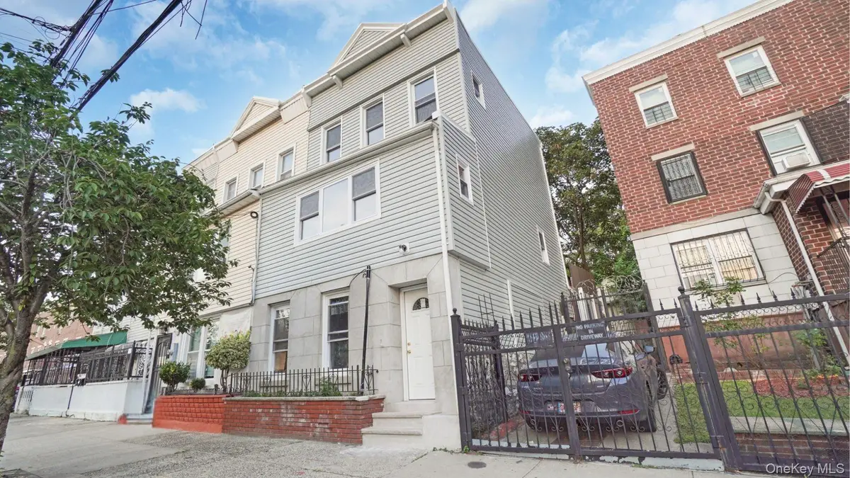2040 Washington Avenue, Bronx, NY 10457 - #1