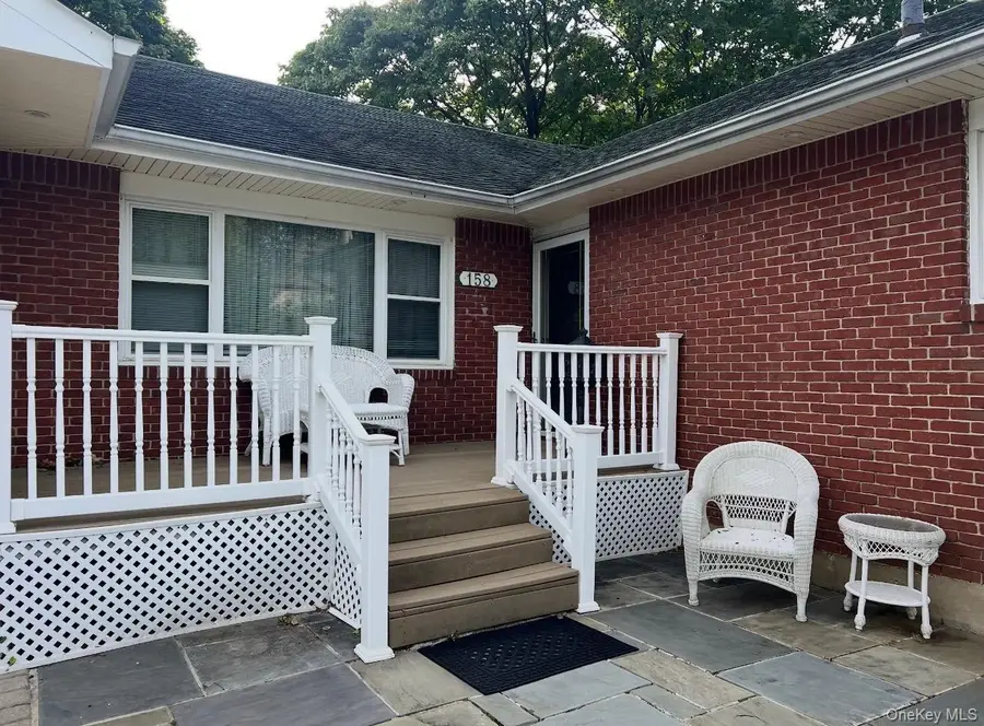 158 Lincoln Avenue, Rockville Centre, NY 11570 - #3