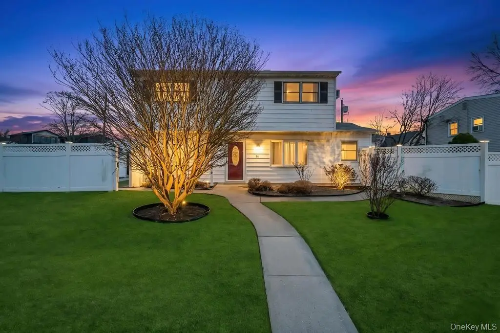 33 Pond Lane, Levittown, NY 11756 - #1