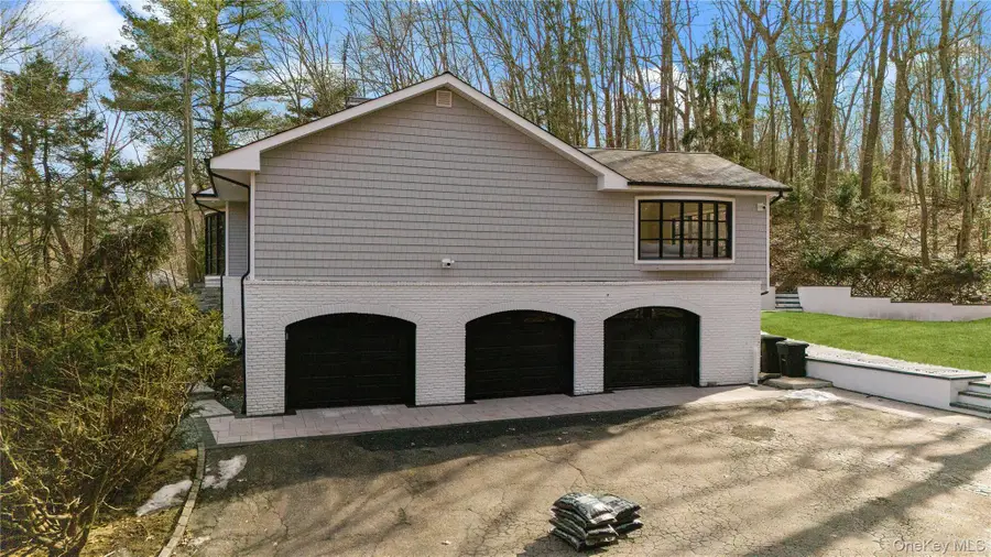 111 Mill River Road, Upper Brookville, NY 11771 - #2