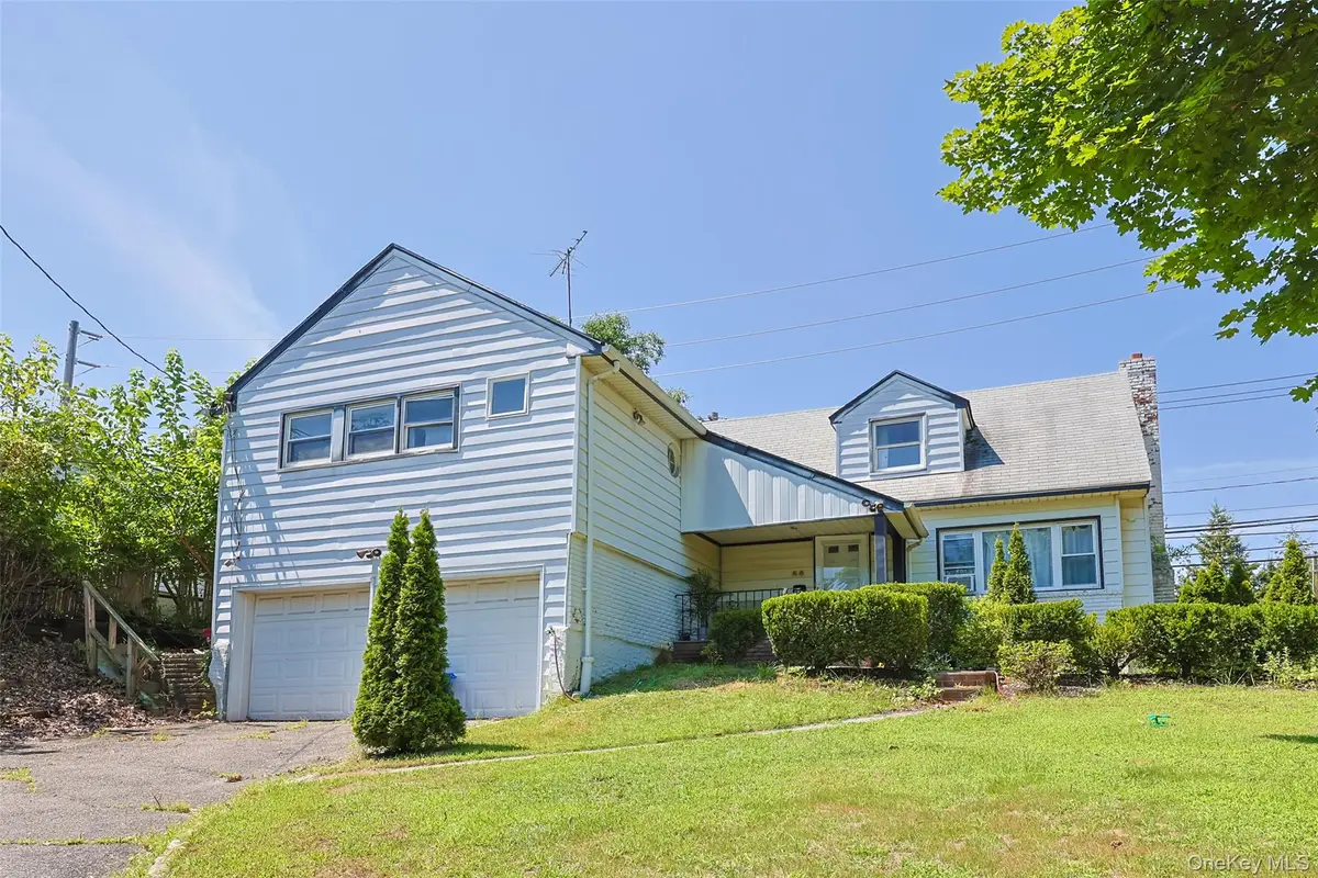 84 Middle Neck Road, Roslyn, NY 11576 - #1