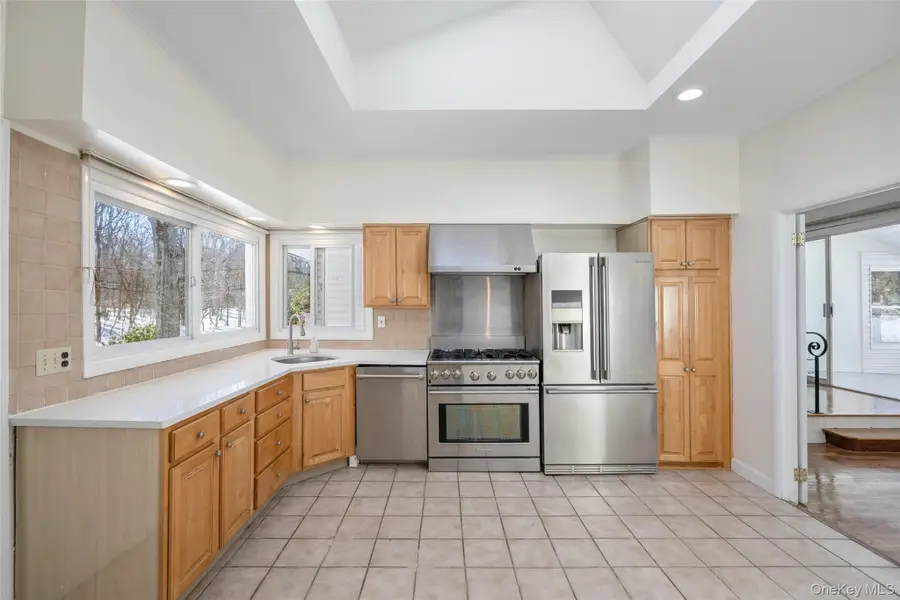 11 Old Post Road E, Port Jefferson, NY 11777 - #3