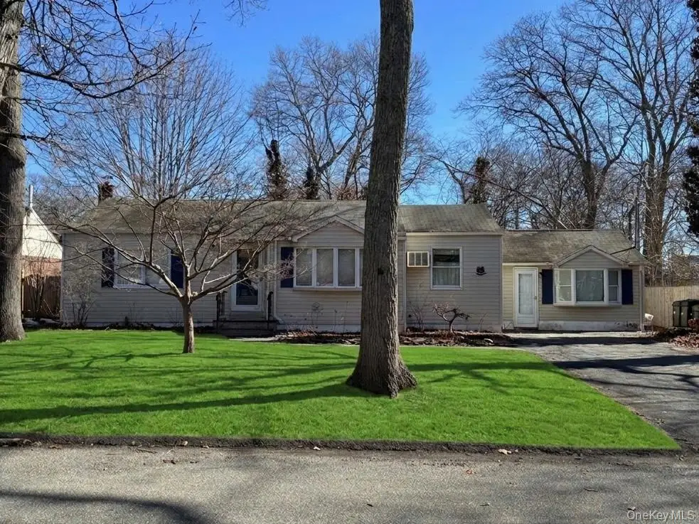 37 Chester Street, East Northport, NY 11731 - #1