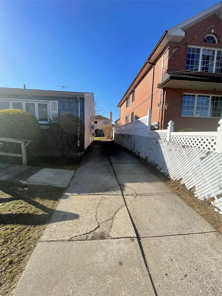 15458 20th Road, Whitestone, NY 11357 - #3