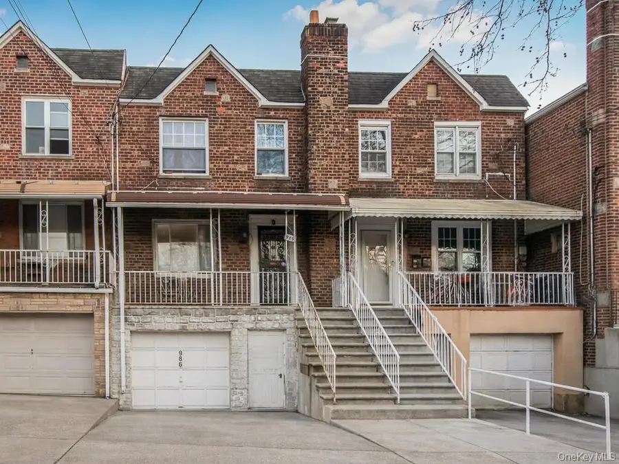 986 Neill Avenue, Bronx, NY 10462 - #2
