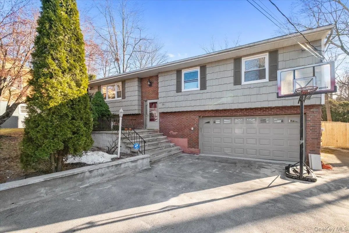 21 Park Avenue W, White Plains, NY 10607 - #1