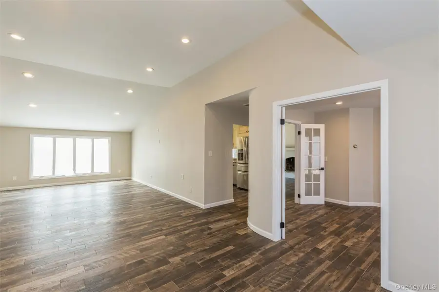 12 Fowler Lane, Mount Sinai, NY 11766 - #3