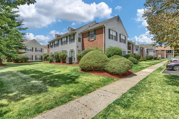 1 Brook Drive #21, Washingtonville, NY 10992