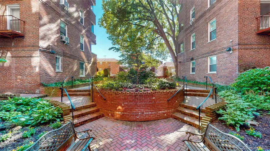 118-11 84th Avenue #301, Kew Gardens, NY 11415 - #2