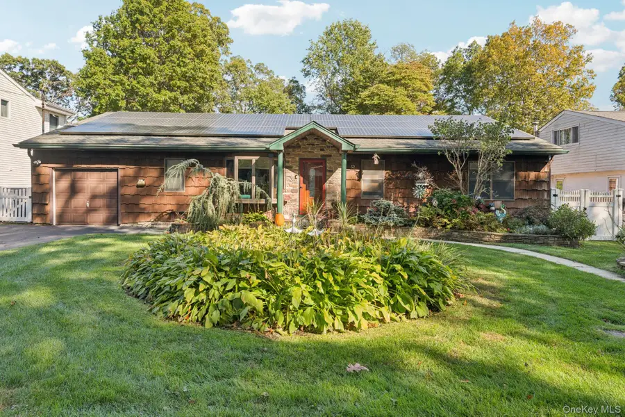 52 Hazard Avenue, Huntington Station, NY 11746 - #3