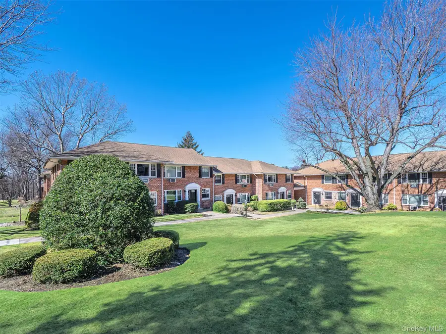 22 Madison Park #L, Port Washington, NY 11050 - #2