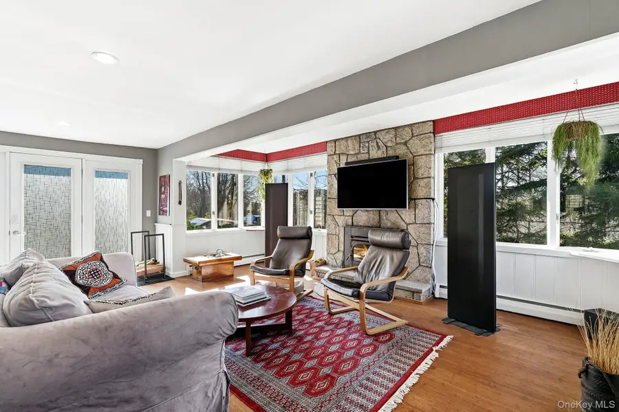 9 Cottage Grove Avenue, Thornwood, NY 10594 - #3