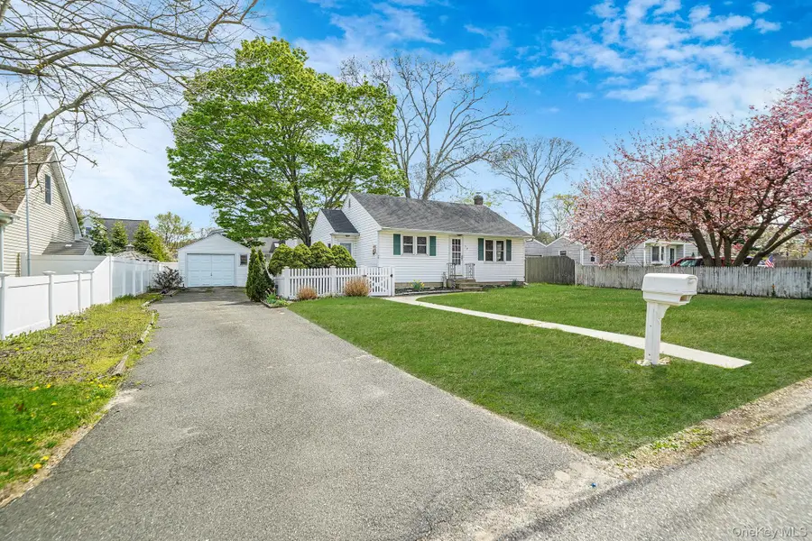 12 Virginia Street, Centereach, NY 11720 - #3