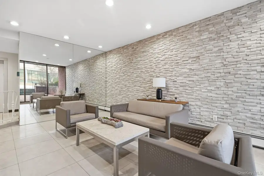 395 Westchester Avenue #6I, Port Chester, NY 10573 - #3