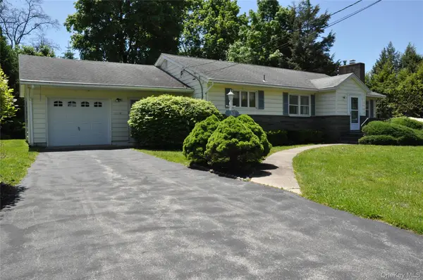32 Fuller Lane, Hyde Park, NY 12538