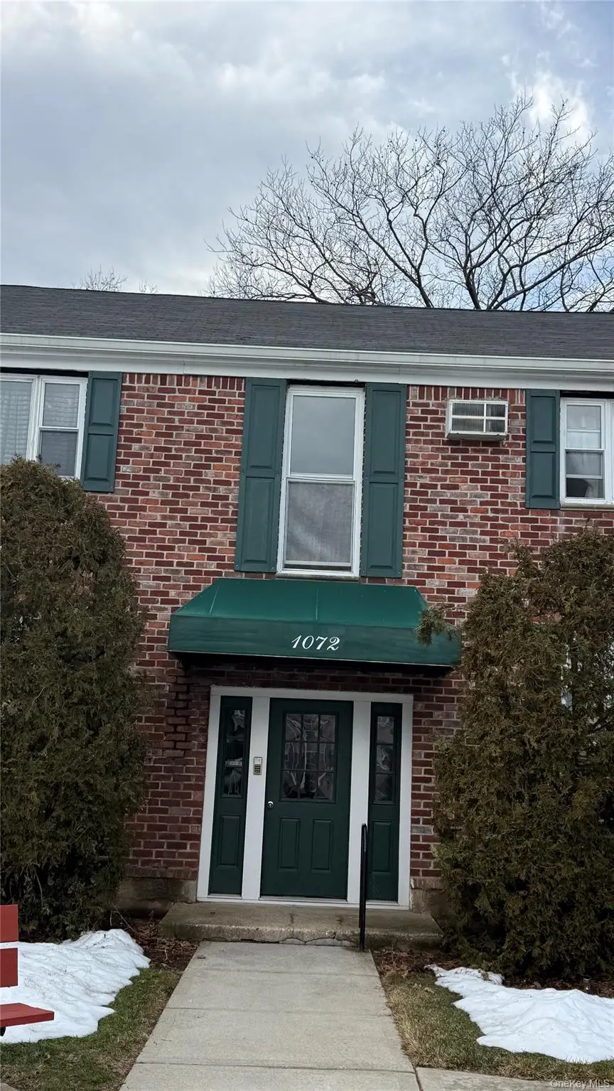 1072 Fenwood Drive #4, Valley Stream, NY 11580 - #1