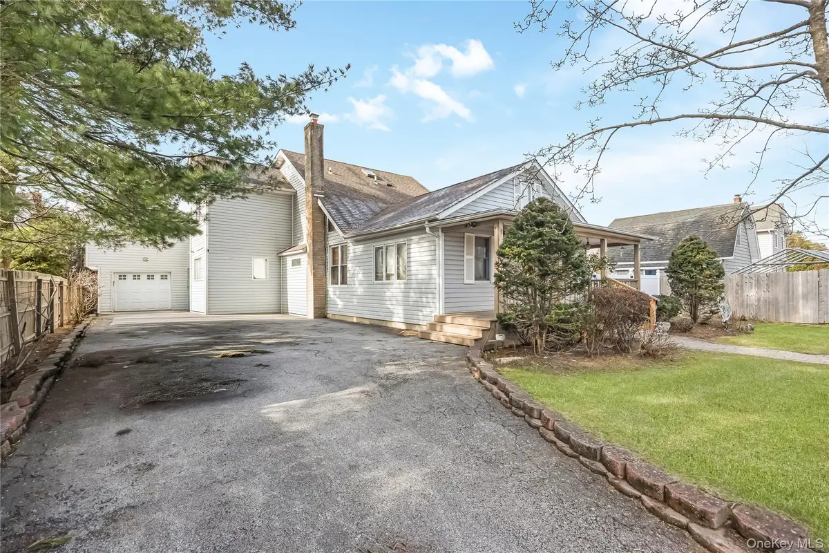 8 Alexander Avenue, Farmingdale, NY 11735 - #1