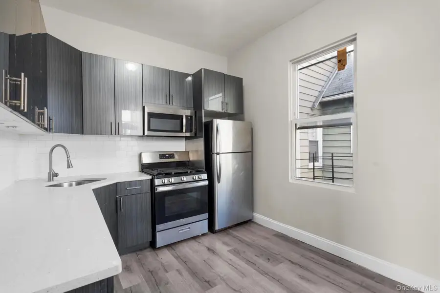 142 Buena Vista Avenue, Yonkers, NY 10701 - #3