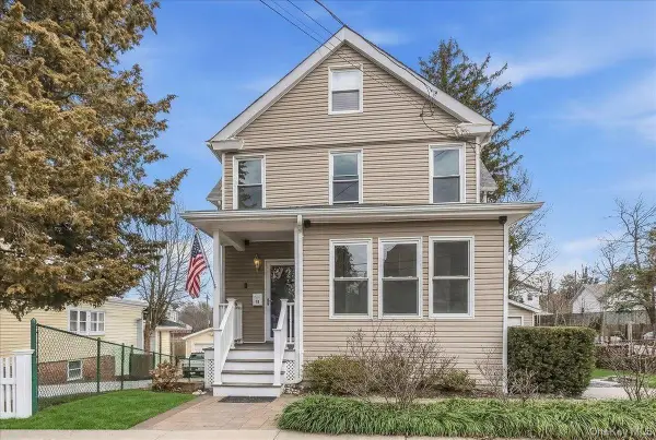 75 Anstice Street, Oyster Bay, NY 11771