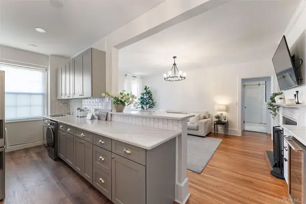 840 Bronx River Road #5B, Bronxville, NY 10708