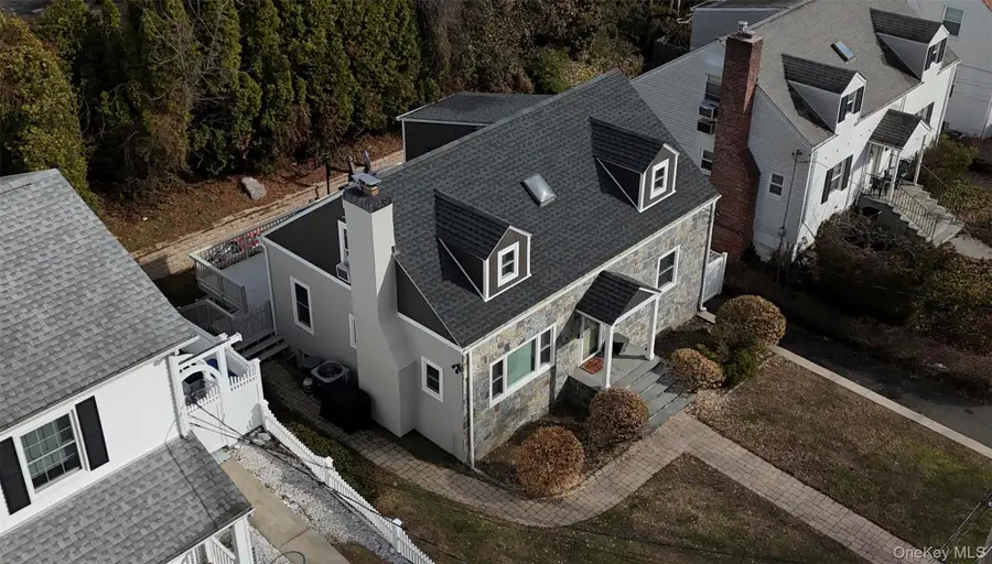 40 Wickford Road, New Rochelle, NY 10801 - #3