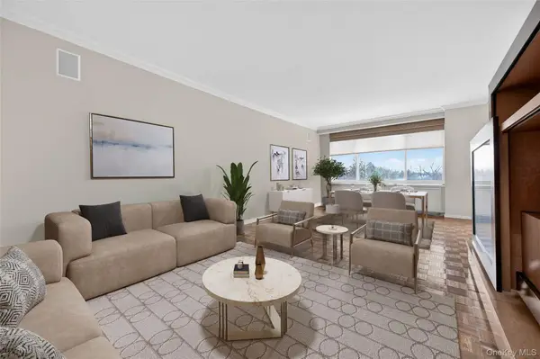 100 Hilton Avenue #601, Garden City, NY 11530