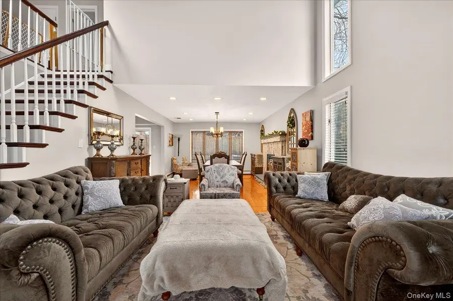 111 Aspen Road, Kings Park, NY 11754 - #3