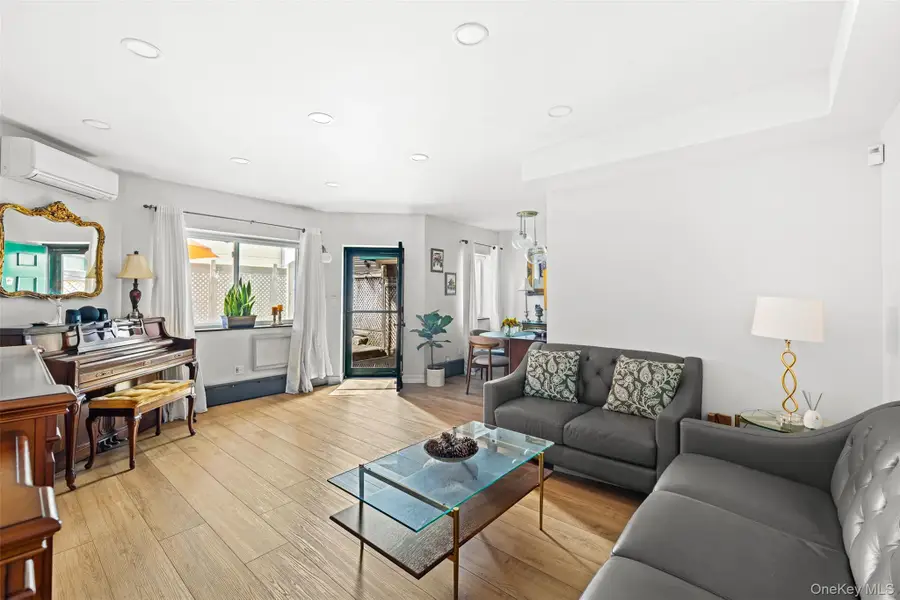 61-20 71 Avenue, Ridgewood, NY 11385 - #3