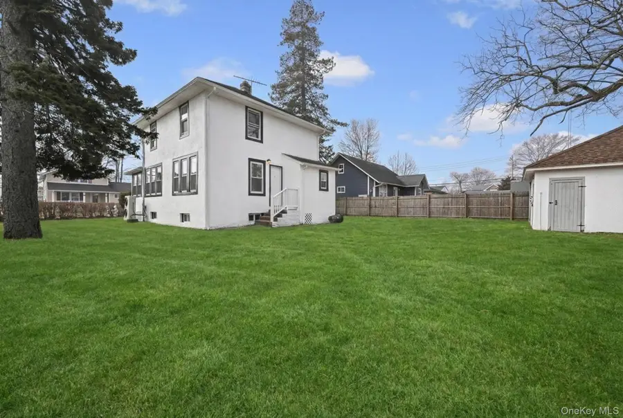 9 Joseph Street, Bay Shore, NY 11706 - #2