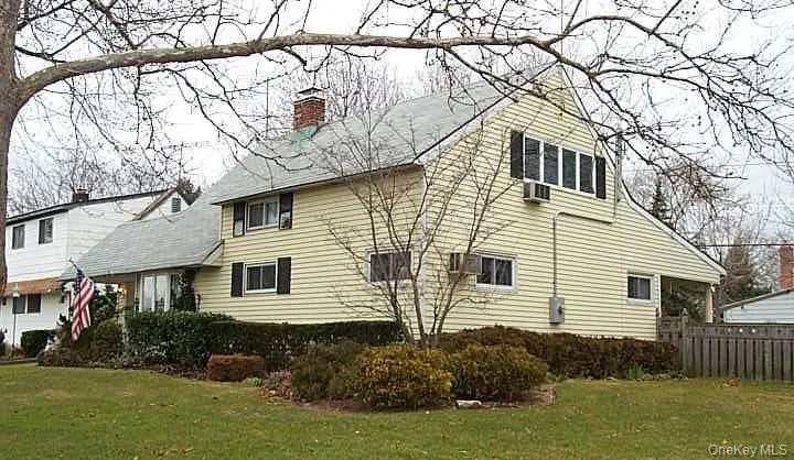 55 Ball Park Lane, Hicksville, NY 11801 - #1