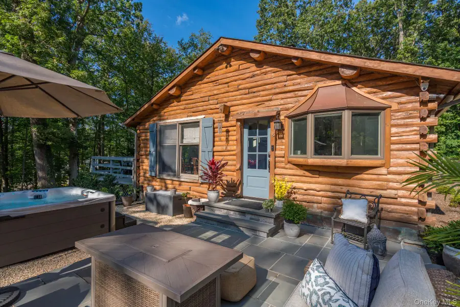 24 Forrest Drive, Lloyd Harbor, NY 11743 - #2