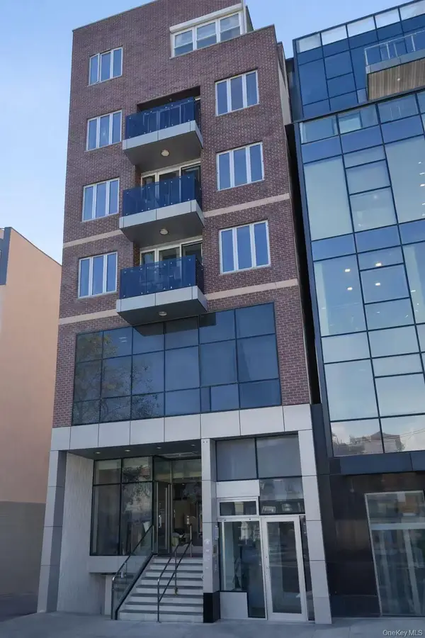 818 60th Street #6B, Brooklyn, NY 11220